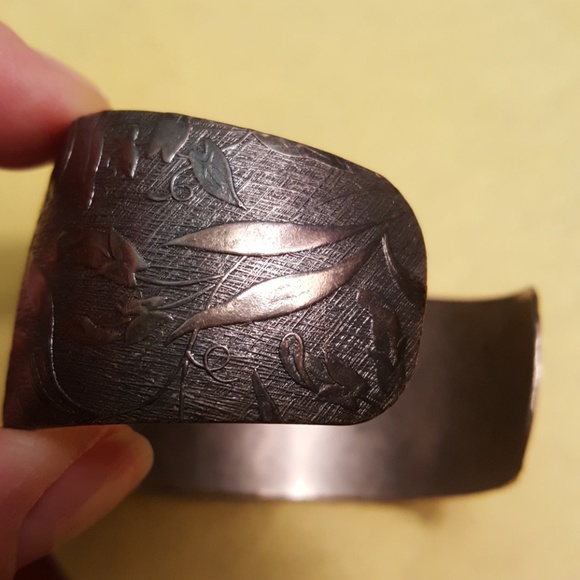 Beautiful Floral Cuff - Picture 4 of 5